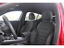 Alfa Romeo Tonale 1.3T PHEV 280pk Edizione Business | HARMAN/KARDON PREMIUM AUDIO | PREMIUM PACK: LEDEREN BEKLEDING/GEVENTILEERDE VOORSTOELEN/4-VOUDIG ELEKTRISCH VERSTELBARE LENDESTEUN VOORSTOELEN | WINTERPACK: STOEL/STUUR VERWARMING | TECHNOLOGY PACK: PARKEERWAARSCHUWING VOOR EN ACHTER/360° CAMERA/AUTOMATISCH INPARKEREN/ AUTONOMOUS DRIVING LEVEL 2: ADAPTIVE CRUISE CONTROL/LANE CENTERING ASSIST/TRAFFIC JAM ASSIST DODEHOEK DETECTIE AUTOMATISCH DIMMENDE BUITENSPIEGELS | DRAADLOZE TELEFOONLADER | FULL LED MATRIX KOPLAMPEN | DUAL STAGE VALVE: ACTIEVE DEMPING | KEYLESS ENTRY/START | 1MM 19'' DIAMOND CUT DARK LICHTMETALEN VELGEN | NAVIGATIE | DRAADLOZE APPLE CARPLAY/ANDROID AUTO | ELEKTRISCH BEDIENBARE ACHTERKLEP |
