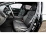 Volvo V60 2.0 T6 Plug-in hybrid AWD Essential | Adaptive Cruise Control | Getint Glas | Zwarte hemelbekleding | Stoelverwarming Voor & Achter | Stuurverwarming | 19" |