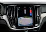 Volvo V60 2.0 T6 Plug-in hybrid AWD Essential | Adaptive Cruise Control | Getint Glas | Zwarte hemelbekleding | Stoelverwarming Voor & Achter | Stuurverwarming | 19" |