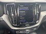 Volvo XC60 T8 Plug-in hybrid AWD Plus Dark | Panoramadak | Trekhaak | 360 Graden Camera | Stoel- en Stuurverwarming |