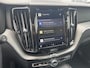 Volvo XC60 T8 Plug-in hybrid AWD Plus Dark | Panoramadak | Trekhaak | 360 Graden Camera | Stoel- en Stuurverwarming |
