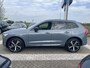 Volvo XC60 T8 Plug-in hybrid AWD Ultra Black Edition | Panoramadak | Trekhaak | 360 Graden Camera | Stoel- en Stuurverwarming |