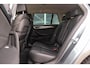BMW 5-Serie Touring 520i High Executive Edition | 2e eigenaar | NL auto | Adaptive LED | 19 inch | Sportstuur | Comfortstoelen | Memory | Display Key | Navigatie | Bluetooth | PDC