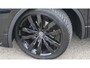 Volkswagen Tiguan 1.5 TSI 150pk DSG 3X R-Line *Black Style* Pano.Dak H&K 20inch Suzuka IQ Light Virtual Cockpit 101719km!