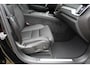 Volvo XC60 2.0 T6 Plug-in hybrid AWD Ultra Black Edition | 2 jaar fabrieks garantie | NIEUW! | Luchtvering | Massage stoelen | Stoel verwarming voor & achter | Elektrisch verstelbare voor stoelen met geheugen | Stuurverwarming | Bowers & Wilkins | 360° camera | Apple Carplay/Android Auto | Schuif/kanteldak|  Dealer prijs € 88.889,- bij ons €74.950,- |