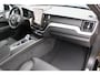 Volvo XC60 2.0 T6 Plug-in hybrid AWD Ultra Black Edition | 2 jaar fabrieks garantie | NIEUW! | Luchtvering | Massage stoelen | Stoel verwarming voor & achter | Elektrisch verstelbare voor stoelen met geheugen | Stuurverwarming | Bowers & Wilkins | 360° camera | Apple Carplay/Android Auto | Schuif/kanteldak|  Dealer prijs € 88.889,- bij ons €74.950,- |