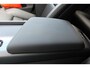Volvo XC60 2.0 T6 Plug-in hybrid AWD Ultra Black Edition | 2 jaar fabrieks garantie | NIEUW! | Luchtvering | Massage stoelen | Stoel verwarming voor & achter | Elektrisch verstelbare voor stoelen met geheugen | Stuurverwarming | Bowers & Wilkins | 360° camera | Apple Carplay/Android Auto | Schuif/kanteldak|  Dealer prijs € 88.889,- bij ons €74.950,- |