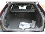 Volvo XC60 2.0 T6 Plug-in hybrid AWD Ultra Black Edition | 2 jaar fabrieks garantie | NIEUW! | Luchtvering | Massage stoelen | Stoel verwarming voor & achter | Elektrisch verstelbare voor stoelen met geheugen | Stuurverwarming | Bowers & Wilkins | 360° camera | Apple Carplay/Android Auto | Schuif/kanteldak|  Dealer prijs € 88.889,- bij ons €74.950,- |