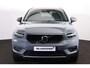 Volvo XC40 T2 Momentum Pro - IntelliSafe Assist & Surround - Voorstoelen en stuur verwarmbaar - Parkeensensoren voor & achter - Parkeercamera achter - Full LED verlichting met bochtenverlichting - Trekhaak semi elektr. inklapbaar - Keyless - Elektr. bedienbare achterklep - Getint glas v.a. de B-stijl - 19' LMV - Draadloos telefoon opladen