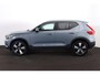 Volvo XC40 T2 Momentum Pro - IntelliSafe Assist & Surround - Voorstoelen en stuur verwarmbaar - Parkeensensoren voor & achter - Parkeercamera achter - Full LED verlichting met bochtenverlichting - Trekhaak semi elektr. inklapbaar - Keyless - Elektr. bedienbare achterklep - Getint glas v.a. de B-stijl - 19' LMV - Draadloos telefoon opladen