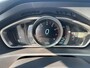 Volvo V40 Cross Country 1.6 T4 Momentum | Panoramadak | Trekhaak afneembaar | Dealerondehouden | 1e eigenaar |