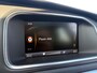Volvo V40 Cross Country 1.6 T4 Momentum | Panoramadak | Trekhaak afneembaar | Dealerondehouden | 1e eigenaar |