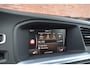 Volvo V60 Cross Country T5 245PK Automaat Polar+ Luxury / 19'' Bor / Schuif-/kanteldak / El. Stoelen / Dubbel glas / Afn. Trekhaak / Kinderzitjes / H&K Audio / Keyless / Stoel + stuurw. verwarming / PDC + CAM / ACC / BLIS /