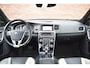 Volvo V60 Cross Country T5 245PK Automaat Polar+ Luxury / 19'' Bor / Schuif-/kanteldak / El. Stoelen / Dubbel glas / Afn. Trekhaak / Kinderzitjes / H&K Audio / Keyless / Stoel + stuurw. verwarming / PDC + CAM / ACC / BLIS /