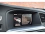 Volvo V60 Cross Country T5 245PK Automaat Polar+ Luxury / 19'' Bor / Schuif-/kanteldak / El. Stoelen / Dubbel glas / Afn. Trekhaak / Kinderzitjes / H&K Audio / Keyless / Stoel + stuurw. verwarming / PDC + CAM / ACC / BLIS /