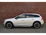 Volvo V60 Cross Country T5 245PK Automaat Polar+ Luxury / 19'' Bor / Schuif-/kanteldak / El. Stoelen / Dubbel glas / Afn. Trekhaak / Kinderzitjes / H&K Audio / Keyless / Stoel + stuurw. verwarming / PDC + CAM / ACC / BLIS /