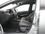 Toyota Corolla Touring Sports 1.8 Hybrid GR-Sport | Origineel NL Auto | Afneembare trekhaak | Navigatie |