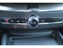 Volvo XC60 2.0 T6 Plug-in hybrid AWD Ultra Black Edition | 2 jaar fabrieks garantie | NIEUW! | Massage stoelen | Stoel verwarming voor & achter | Elektrisch verstelbare voor stoelen met geheugen | Stuurverwarming | Bowers & Wilkins | 360° camera | Apple Carplay/Android Auto | Schuif/kanteldak|  Dealer prijs € 88.889,- bij ons €74.950,- |