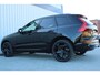 Volvo XC60 2.0 T6 Plug-in hybrid AWD Ultra Black Edition | 2 jaar fabrieks garantie | NIEUW! | Massage stoelen | Stoel verwarming voor & achter | Elektrisch verstelbare voor stoelen met geheugen | Stuurverwarming | Bowers & Wilkins | 360° camera | Apple Carplay/Android Auto | Schuif/kanteldak|  Dealer prijs € 88.889,- bij ons €74.950,- |