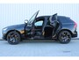 Volvo XC60 2.0 T6 Plug-in hybrid AWD Ultra Black Edition | 2 jaar fabrieks garantie | NIEUW! | Massage stoelen | Stoel verwarming voor & achter | Elektrisch verstelbare voor stoelen met geheugen | Stuurverwarming | Bowers & Wilkins | 360° camera | Apple Carplay/Android Auto | Schuif/kanteldak|  Dealer prijs € 88.889,- bij ons €74.950,- |