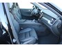 Volvo XC60 2.0 T6 Plug-in hybrid AWD Ultra Black Edition | 2 jaar fabrieks garantie | NIEUW! | Massage stoelen | Stoel verwarming voor & achter | Elektrisch verstelbare voor stoelen met geheugen | Stuurverwarming | Bowers & Wilkins | 360° camera | Apple Carplay/Android Auto | Schuif/kanteldak|  Dealer prijs € 88.889,- bij ons €74.950,- |