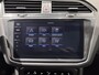 Volkswagen Tiguan 1.5 TSI Life Business 150 PK | Apple Carplay | Achteruitrijcamera | Panoramadak | Trekhaak | Digital Cockpit Pro | Stuurwielverwarming | Navigatie | Stoelverwarming | Ergo-Active Voorstoelen | Massage Functie | LED Verlichting | Keyless |