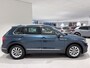Volkswagen Tiguan 1.5 TSI Life Business 150 PK | Apple Carplay | Achteruitrijcamera | Panoramadak | Trekhaak | Digital Cockpit Pro | Stuurwielverwarming | Navigatie | Stoelverwarming | Ergo-Active Voorstoelen | Massage Functie | LED Verlichting | Keyless |