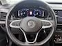 Volkswagen T-Cross 1.0 TSI Comfortline 116 PK | Automaat | R-Line Exterieur | Apple Carplay | Dodehoeksensoren | Stoelverwarming | Parkeersensoren | Adaptive Cruise Control | Digital Cockpit Pro | Navigatie | Rijstrookhulp | DAB Radio | Lichtmetalen Velgen | Getinte Ruiten | Bluetooth | Airco | Verlichting Automatisch |
