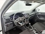Volkswagen T-Cross 1.0 TSI Comfortline 116 PK | Automaat | R-Line Exterieur | Apple Carplay | Dodehoeksensoren | Stoelverwarming | Parkeersensoren | Adaptive Cruise Control | Digital Cockpit Pro | Navigatie | Rijstrookhulp | DAB Radio | Lichtmetalen Velgen | Getinte Ruiten | Bluetooth | Airco | Verlichting Automatisch |