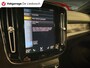 Volvo XC40 1.5 T4 Plug-in hybrid Plus Dark / Harman-Kardon / pilot assist / camera / stuur en stoel verwarming