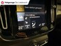 Volvo XC40 1.5 T4 Plug-in hybrid Plus Dark / Harman-Kardon / pilot assist / camera / stuur en stoel verwarming