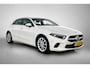 Mercedes-Benz A-klasse 200 Premium Plus AANBIEDING! (Dealer Onderhouden, Navi, StoelV, Lane Assist, Parkeersensoren, Etc)