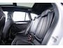 BMW X1 sDrive20i xLine - Trekhaak - Panoramadak - Head up - Cruise control - Sportstoelen - Hifi - Park Assistant - Elektrische achterklep - Armsteun voor - Multifunctioneel stuurwiel - Elektrisch verwarmde voorstoelen -