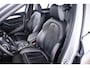 BMW X1 sDrive20i xLine - Trekhaak - Panoramadak - Head up - Cruise control - Sportstoelen - Hifi - Park Assistant - Elektrische achterklep - Armsteun voor - Multifunctioneel stuurwiel - Elektrisch verwarmde voorstoelen -
