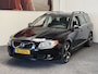 Volvo V70 2.5T AUTOMAAT 230 PK ! STOF/LEDER CRUISE CONTROL CLIMATE CONTROL STOELVERWARMING BLUETOOTH TELEFOON PDC AFN. TREKHAAK ZEER MOOI !!