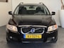 Volvo V70 2.5T AUTOMAAT 230 PK ! STOF/LEDER CRUISE CONTROL CLIMATE CONTROL STOELVERWARMING BLUETOOTH TELEFOON PDC AFN. TREKHAAK ZEER MOOI !!