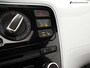 Volkswagen Up! 1.0 high up! (SCHUIFDAK,PARKEERSENSOREN,STOELVERWARMING,LEDER,LM-VELGEN,NAVIGATIE,AIRCO,CRUISE,TOPCONDITIE)
