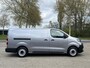 Fiat e-Scudo L3 75 kWh 136pk | ACTIE! | 8 jaar garantie | 0% financial lease | Houten afwerking laadruimte | LED laadruimteverlichting | NAVI | Multimedia | Draadloze Apple Carplay en Android Auto | Parkeersensoren voor- en achter | Achteruitrijcamera | Dode hoek detectie | Tussenwand comfort met raam | Bestuurdersstoel comfort met armsteun | Bank voorpassagiers | Reservewiel | van €49.119 voor €36.650 ex. BTW rijklaar