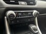 Toyota RAV4 2.5 Hybrid Business Plus // TREKHAAK // ADAPT. CRUISE // ELEK. ACHTERKLEP + STOEL // LEDER // STUUR+STOELVERWARMING // CAMERA //