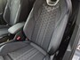 Volkswagen Tiguan 1.5 eHybrid R-Line Business / Fabrieksgarantie tot 12-2027 / Trekhaak / CCS snellader / Head Up Display / Trekgewicht 2000 kg / Glazen schuif- en kanteldak / Voorstoel met massage functie / Stuur- Stoel & Achterbank verwarming / Elektrische achterklep / Achteruitrijcamera /