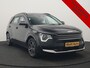 Kia Niro Hybrid 1.6 GDi DynamicLine PHEV 182pk Dealer O.H. | Trekhaak Afn. | Adaptive Cruise | Camera | Sportstoelen & Stuur Verwarmd | Keyless | Blis | Apple Carplay | Sfeerverlichting | Navigatie | Virtual | DAB | Plug In Hybrid |