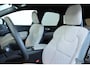 Volvo XC60 2.0 T6 Plug-in hybrid AWD Plus Dark | Elektrisch Schuif/Kantel-Panoramadak | Head-Up Display | 360º Camera | 20" Lichtmetalen Wielen | Harman Kardon Premium Audio |