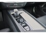 Volvo XC60 B5 Inscription - Panorama/schuifdak - IntelliSafe Assist & Surround - Harman/Kardon audio - Parkeercamera achter - Verwarmde voorstoelen - Parkeersensoren voor & achter - Elektr. bedienb. bestuurdersstoel met geheugen - Head up display - Elektr. inklapbare trekhaak - 20' LMV