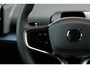 Volvo EX30 Single Motor Extended Range Plus 69 kWh | Verwarmbare voorstoelen en stuurwiel | Adaptieve cruise control | Keyless | Warmtepomp | Apple carplay/Android auto | 19 inch Lichtmetalen velgen