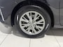Toyota Yaris 1.5 Hybrid Dynamic | Trekhaak | All Season banden | Dealer onderhouden |