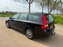 Volvo V70 2.5T Momentum Lees Tekst !