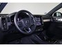 Volvo XC40 B3 Ultra Dark - Panorama/schuifdak - IntelliSafe Assist & Surround - 360º Camera - Harman/Kardon audio - Adaptieve LED koplampen - Verwarmde voorstoelen & stuur - Parkeersensoren voor & achter - Elektr. bedienb. voorstoelen met geheugen links - Draadloze tel. lader - Standkachel - Extra getint glas - 19' LMV