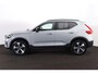Volvo XC40 B3 Ultra Dark - Panorama/schuifdak - IntelliSafe Assist & Surround - 360º Camera - Harman/Kardon audio - Adaptieve LED koplampen - Verwarmde voorstoelen & stuur - Parkeersensoren voor & achter - Elektr. bedienb. voorstoelen met geheugen links - Draadloze tel. lader - Standkachel - Extra getint glas - 19' LMV
