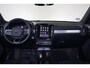 Volvo XC40 B3 Ultra Dark - Panorama/schuifdak - IntelliSafe Assist & Surround - 360º Camera - Harman/Kardon audio - Adaptieve LED koplampen - Verwarmde voorstoelen & stuur - Parkeersensoren voor & achter - Elektr. bedienb. voorstoelen met geheugen links - Draadloze tel. lader - Standkachel - Extra getint glas - 19' LMV