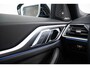 BMW i4 eDrive40 84 kWh M Sport - Harman Kardon - Getinte Ruiten - BMW Laserlight - Stuurwielrand verwarmd - Elektrisch verwarmde voorstoelen - Comfort Access -